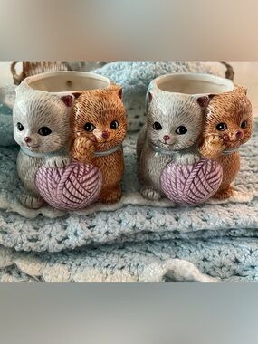 Vintage Ceramic Kittens with Yarn Cup/Trinket Holder